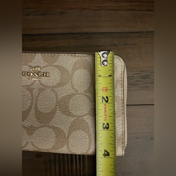COACH Wallet NWT - Picture 8 of 8